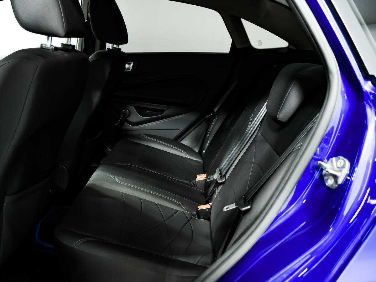 Ford Fiesta б/у, 2016, Роботизированная. Фото: #11