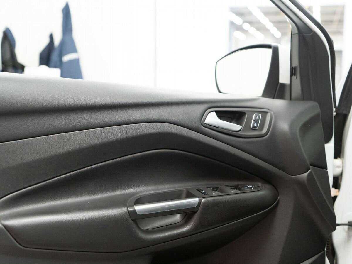 Ford Kuga б/у, 2014, Автоматическая. Фото: #13