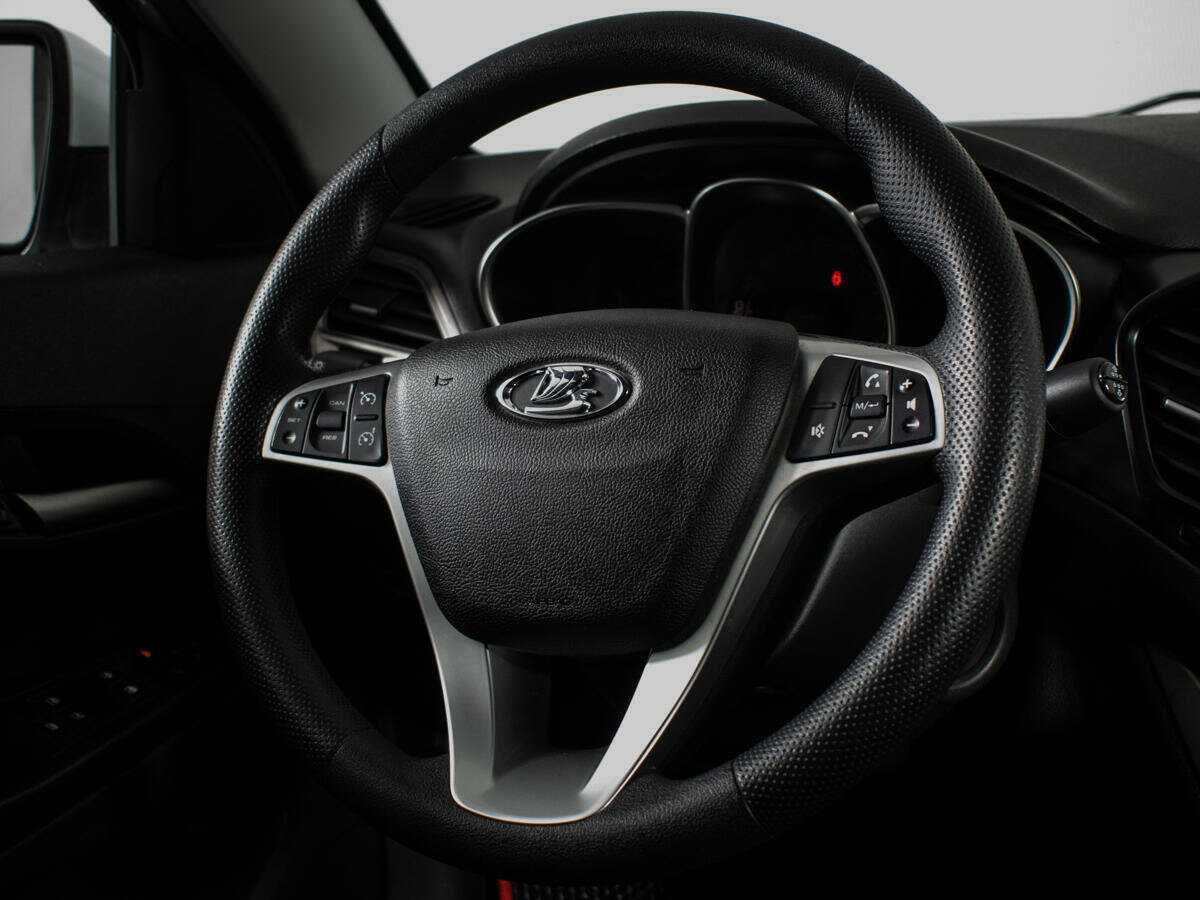 Lada (ВАЗ) Vesta б/у, 2018, Механическая. Фото: #11