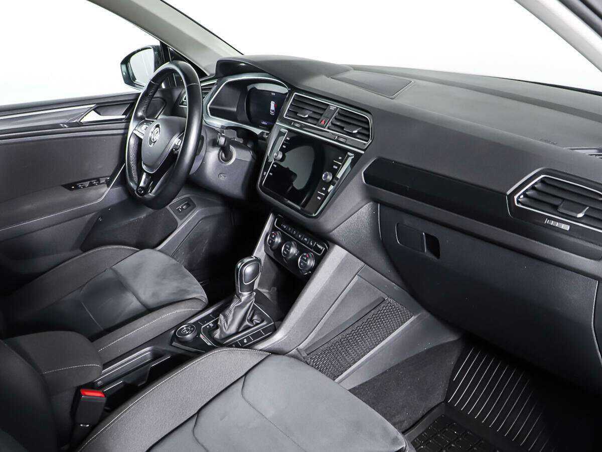 Volkswagen Tiguan б/у, 2018, Роботизированная. Фото: #8