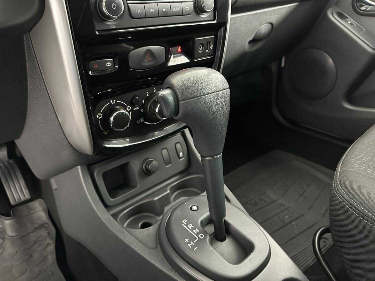 Nissan Terrano б/у, 2015, Автоматическая. Фото: #12