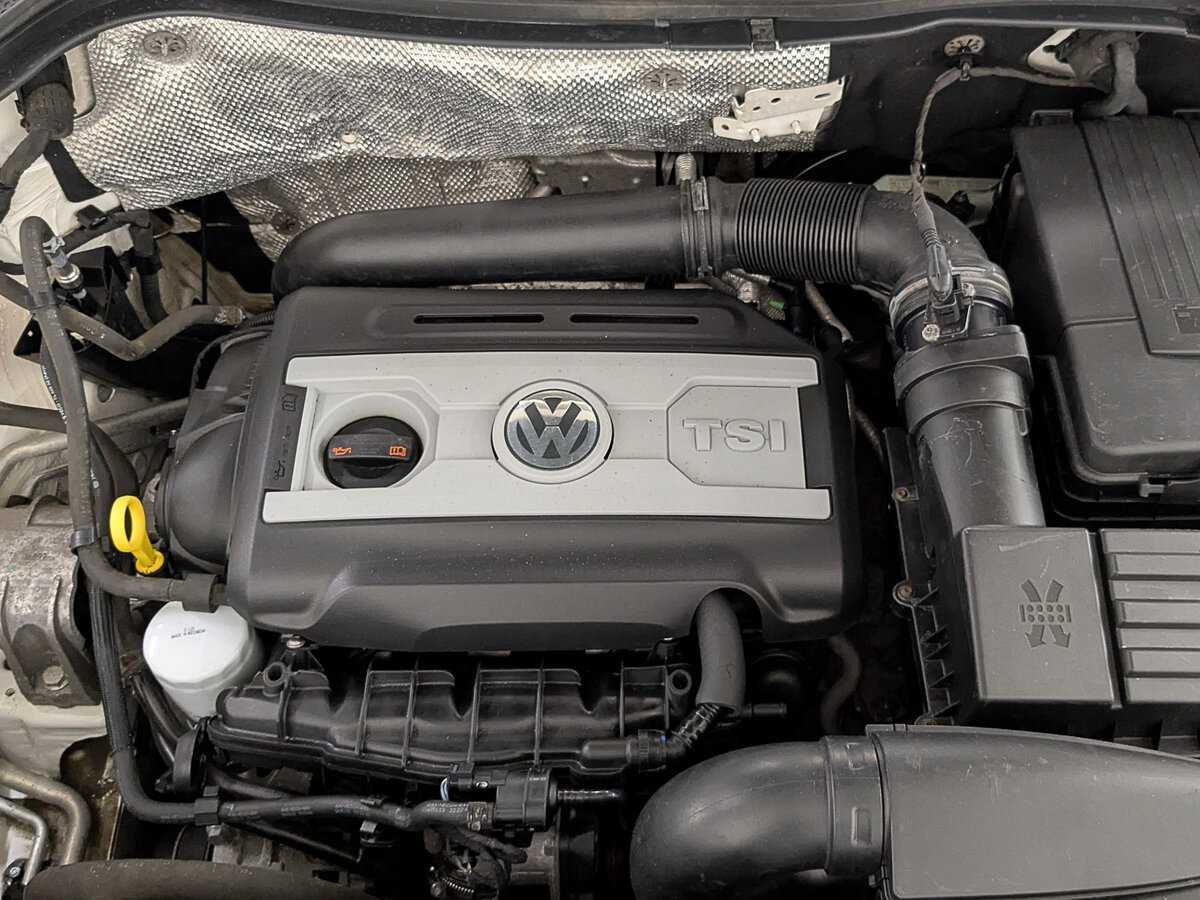 Volkswagen Tiguan б/у, 2013, Автоматическая. Фото: #8