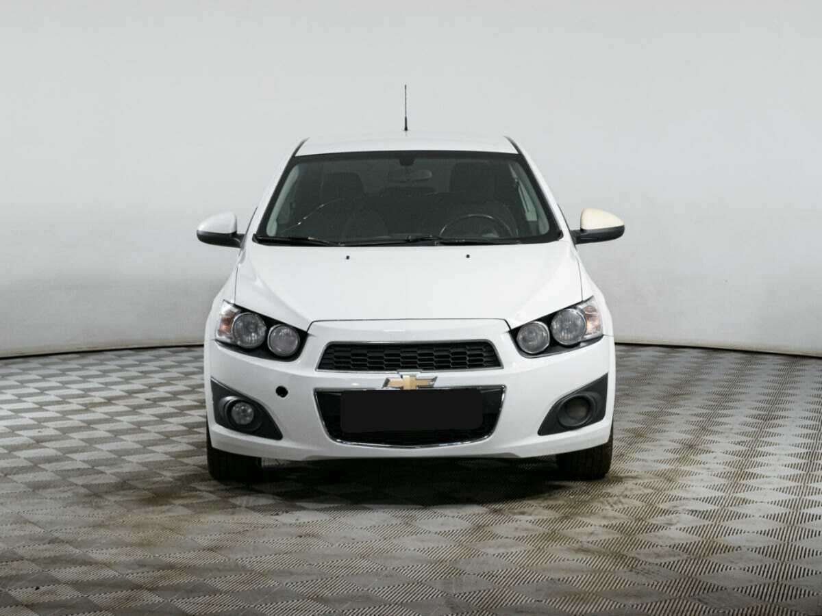 Chevrolet Aveo б/у, 2013, Механическая. Фото: #1