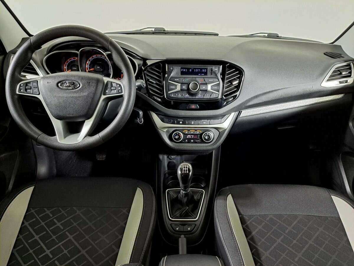 Lada (ВАЗ) Vesta б/у, 2019, Механическая. Фото: #11