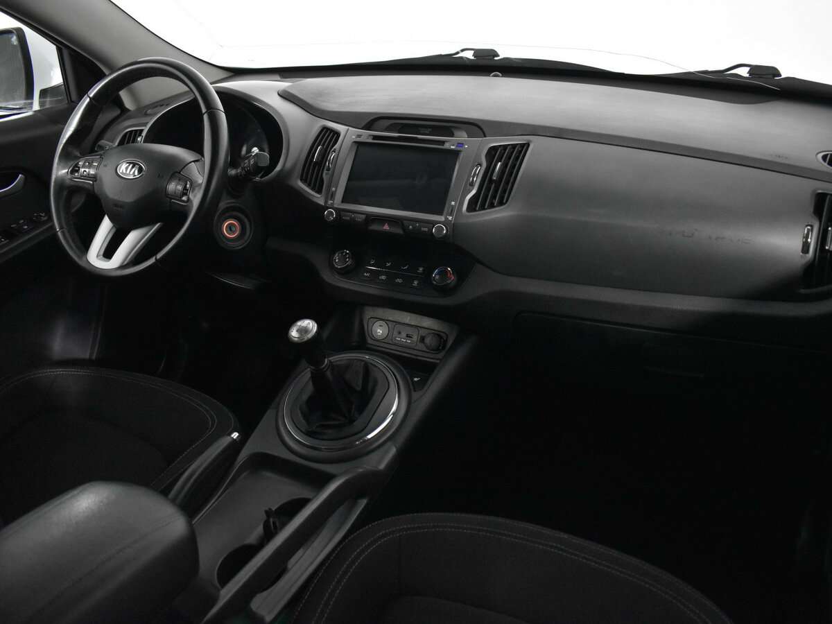 Kia Sportage б/у, 2012, Механическая. Фото: #9