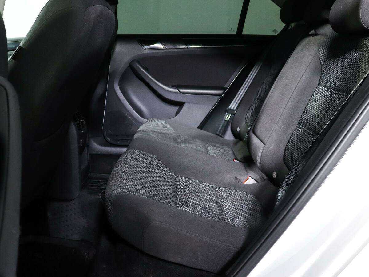 Volkswagen Jetta б/у, 2016, Автоматическая. Фото: #8