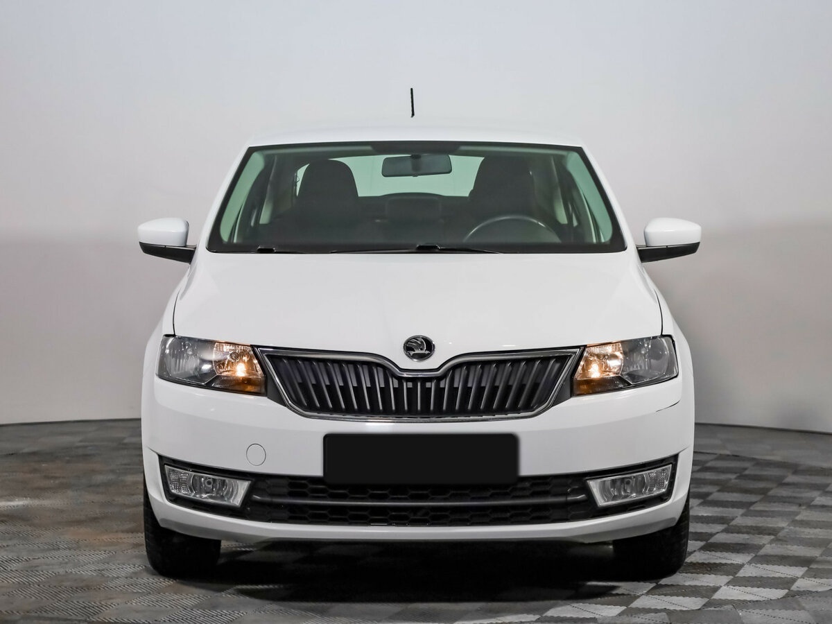 Skoda Rapid б/у, 2015, Механическая. Фото: #1