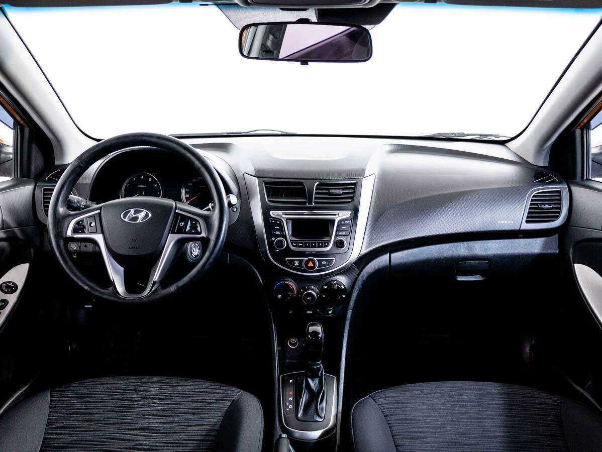Hyundai Solaris б/у, 2014, Автоматическая. Фото: #8