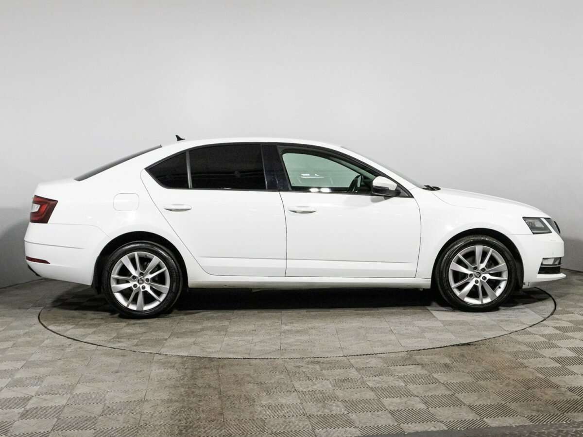 Skoda Octavia б/у, 2017, Роботизированная. Фото: #3