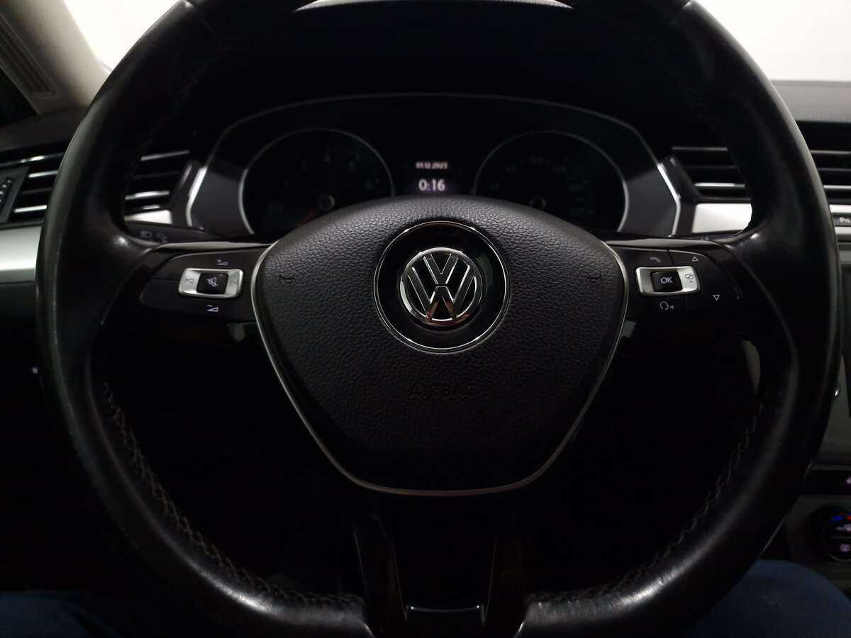 Volkswagen Passat б/у, 2015, Роботизированная. Фото: #4