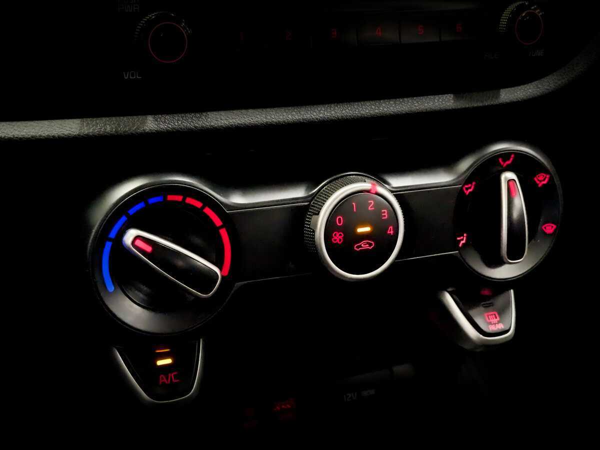 Kia Rio б/у, 2019, Автоматическая. Фото: #23