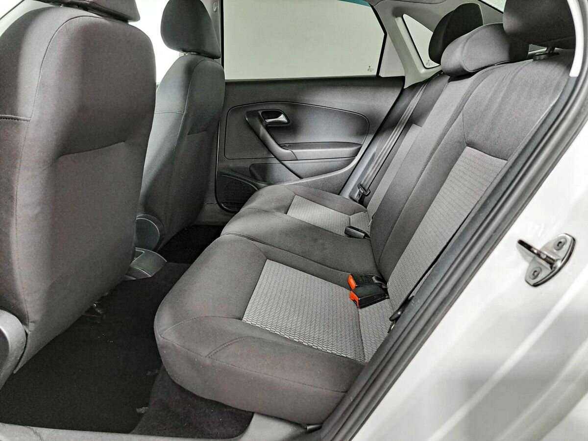 Volkswagen Polo б/у, 2012, Автоматическая. Фото: #8