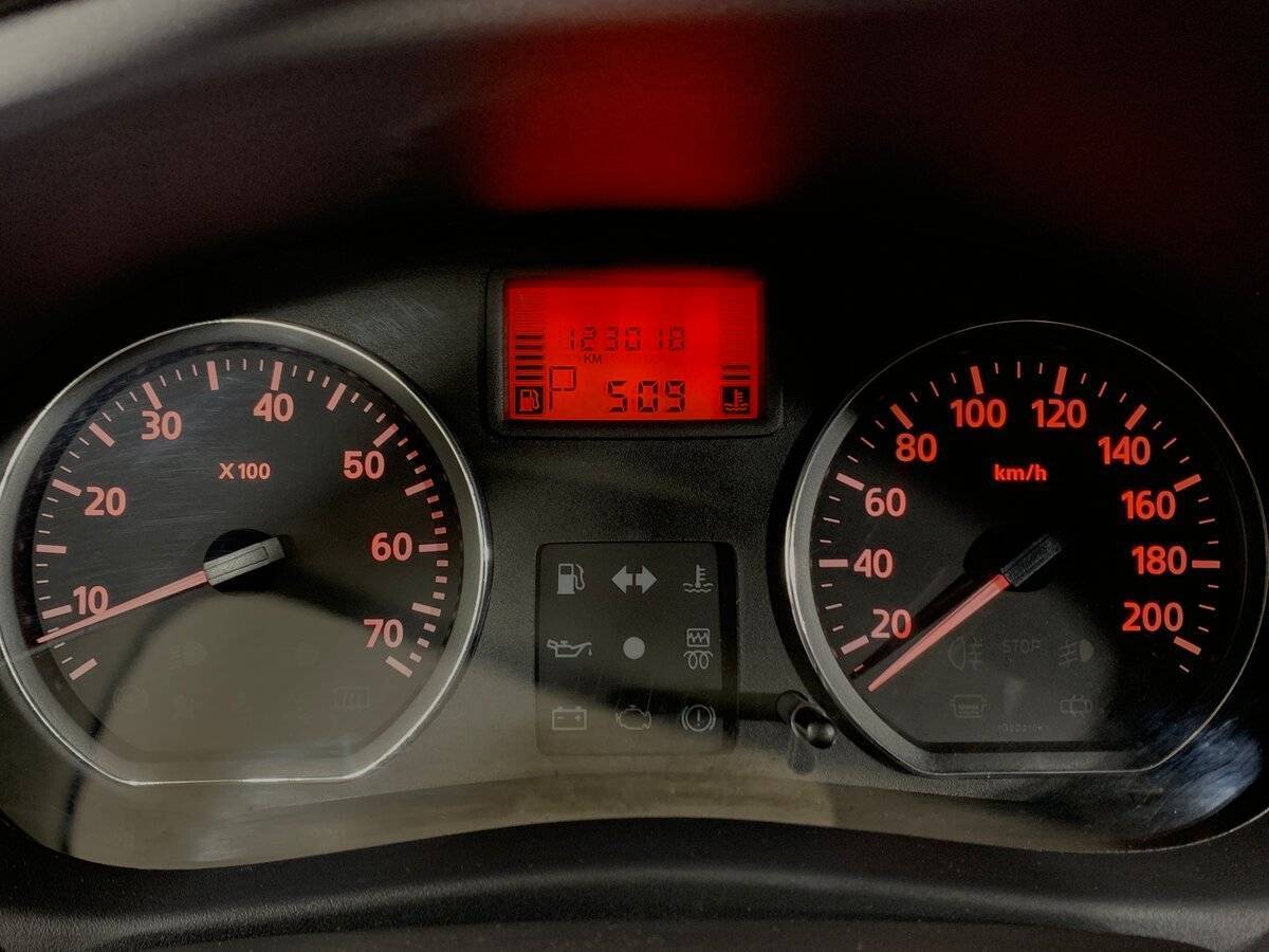 Nissan Almera б/у, 2016, Автоматическая. Фото: #13