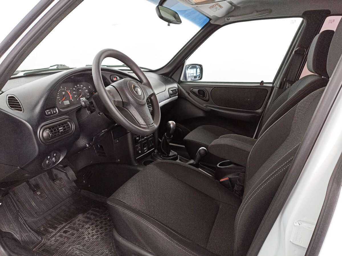 Chevrolet Niva б/у, 2016, Механическая. Фото: #11