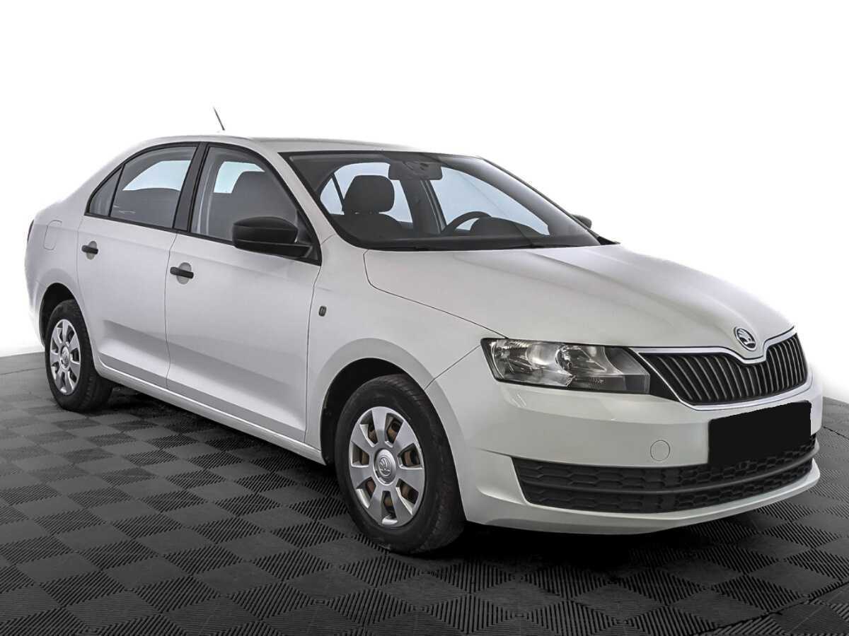 Skoda Rapid б/у, 2017, Механическая. Фото: #2