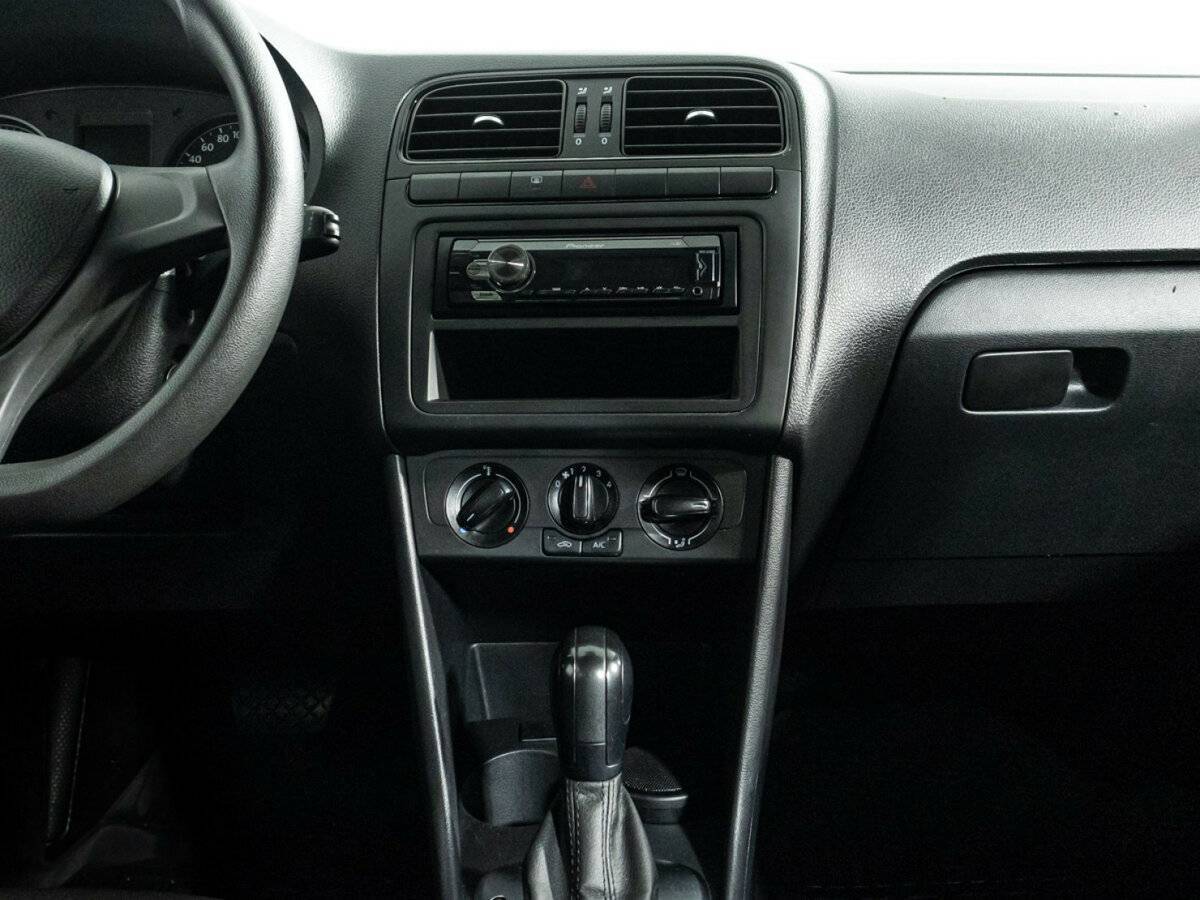 Volkswagen Polo б/у, 2019, Автоматическая. Фото: #13