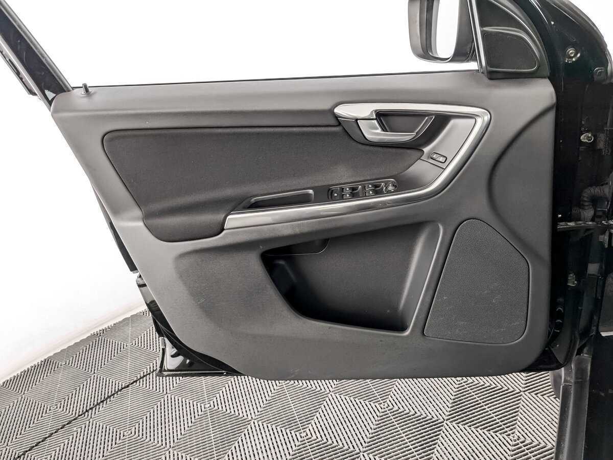 Volvo XC60 б/у, 2012, Автоматическая. Фото: #18