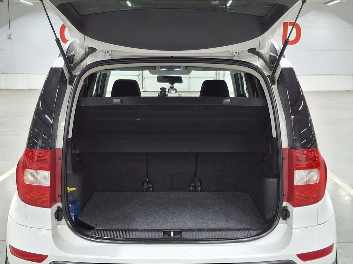 Skoda Yeti б/у, 2014, Механическая. Фото: #8