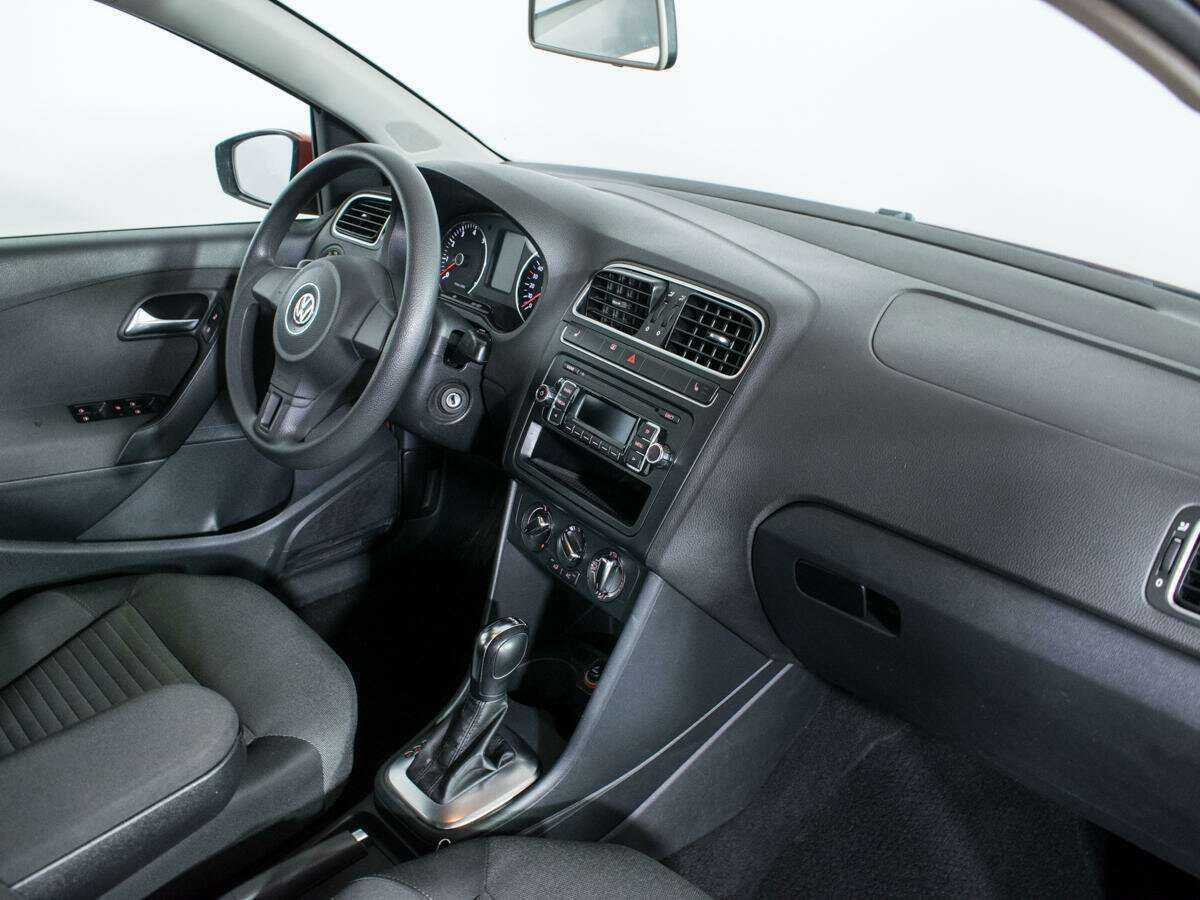 Volkswagen Polo б/у, 2012, Роботизированная. Фото: #8