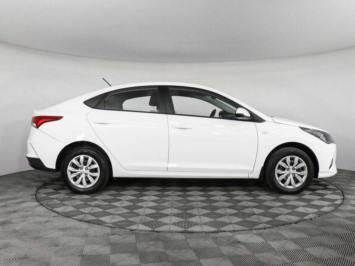 Hyundai Solaris б/у, 2022, Автоматическая. Фото: #3
