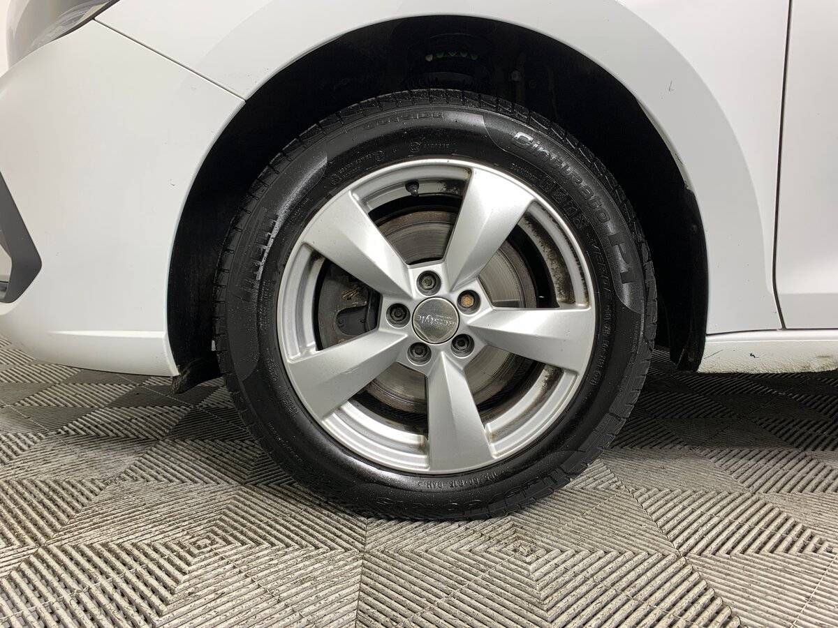 Volkswagen Polo б/у, 2021, Автоматическая. Фото: #8