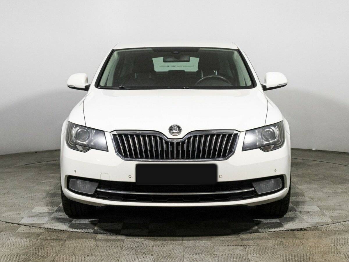 Skoda Superb б/у, 2013, Роботизированная. Фото: #1