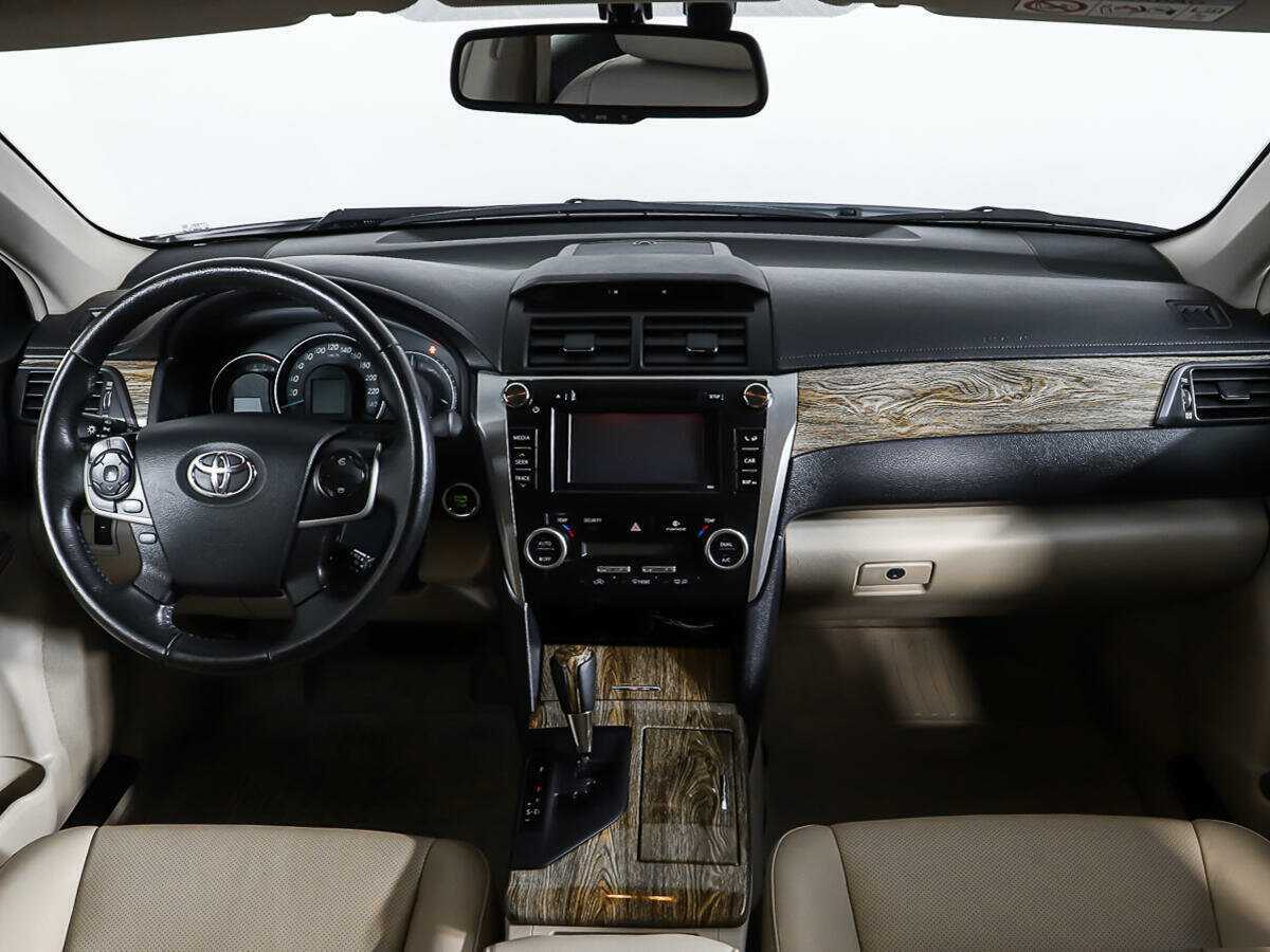 Toyota Camry б/у, 2014, Автоматическая. Фото: #12