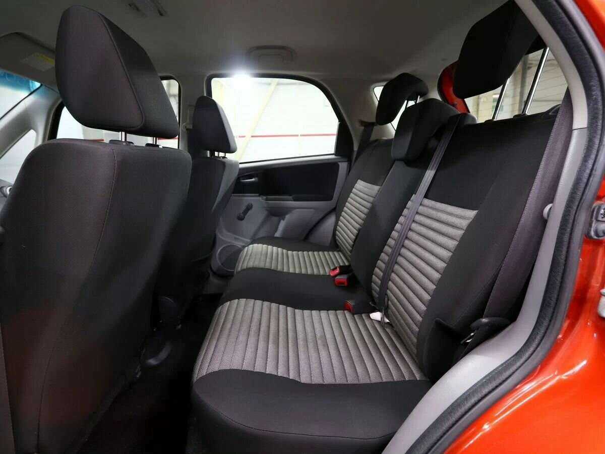 Suzuki SX4 б/у, 2013, Механическая. Фото: #21