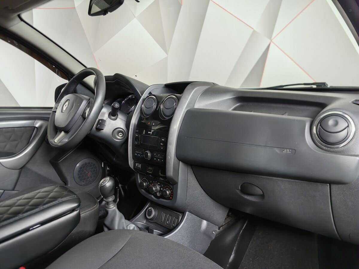 Renault Duster б/у, 2017, Механическая. Фото: #6