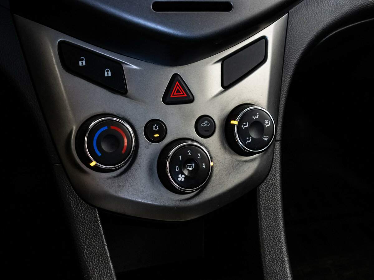 Chevrolet Aveo б/у, 2014, Автоматическая. Фото: #12