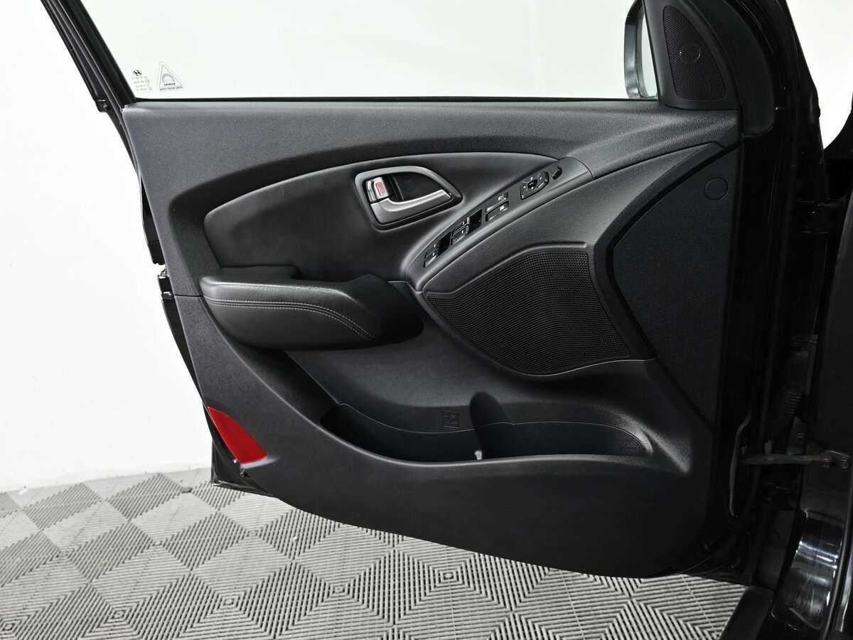Hyundai ix35 б/у, 2013, Автоматическая. Фото: #11