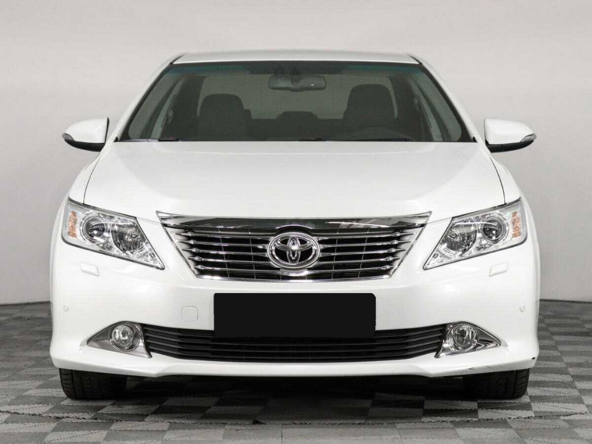 Toyota Camry б/у, 2014, Автоматическая. Фото: #1