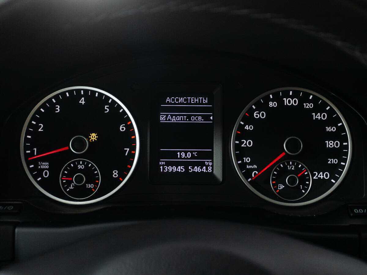 Volkswagen Tiguan б/у, 2013, Автоматическая. Фото: #11