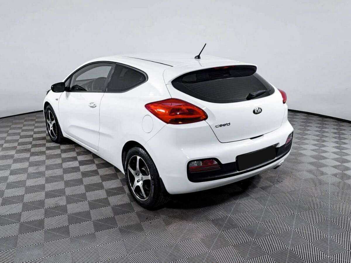 Kia Ceed б/у, 2013, Автоматическая. Фото: #5