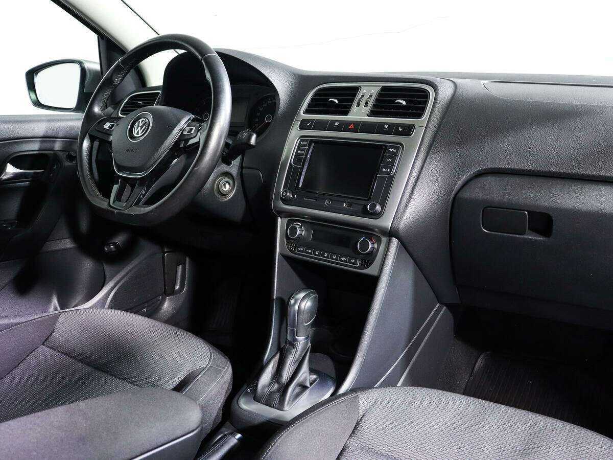 Volkswagen Polo б/у, 2017, Автоматическая. Фото: #7