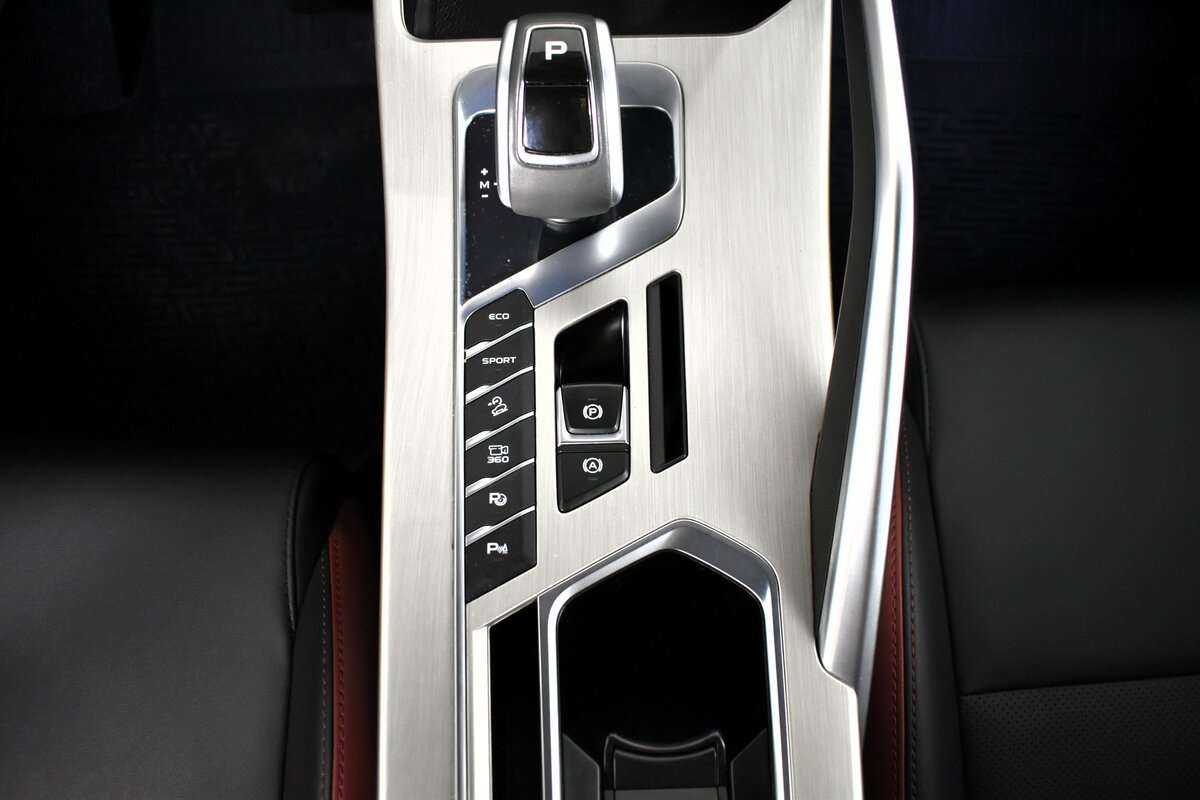 Geely Coolray б/у, 2021, Роботизированная. Фото: #12