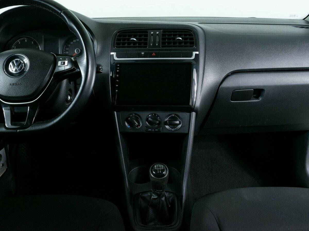 Volkswagen Polo б/у, 2018, Механическая. Фото: #8