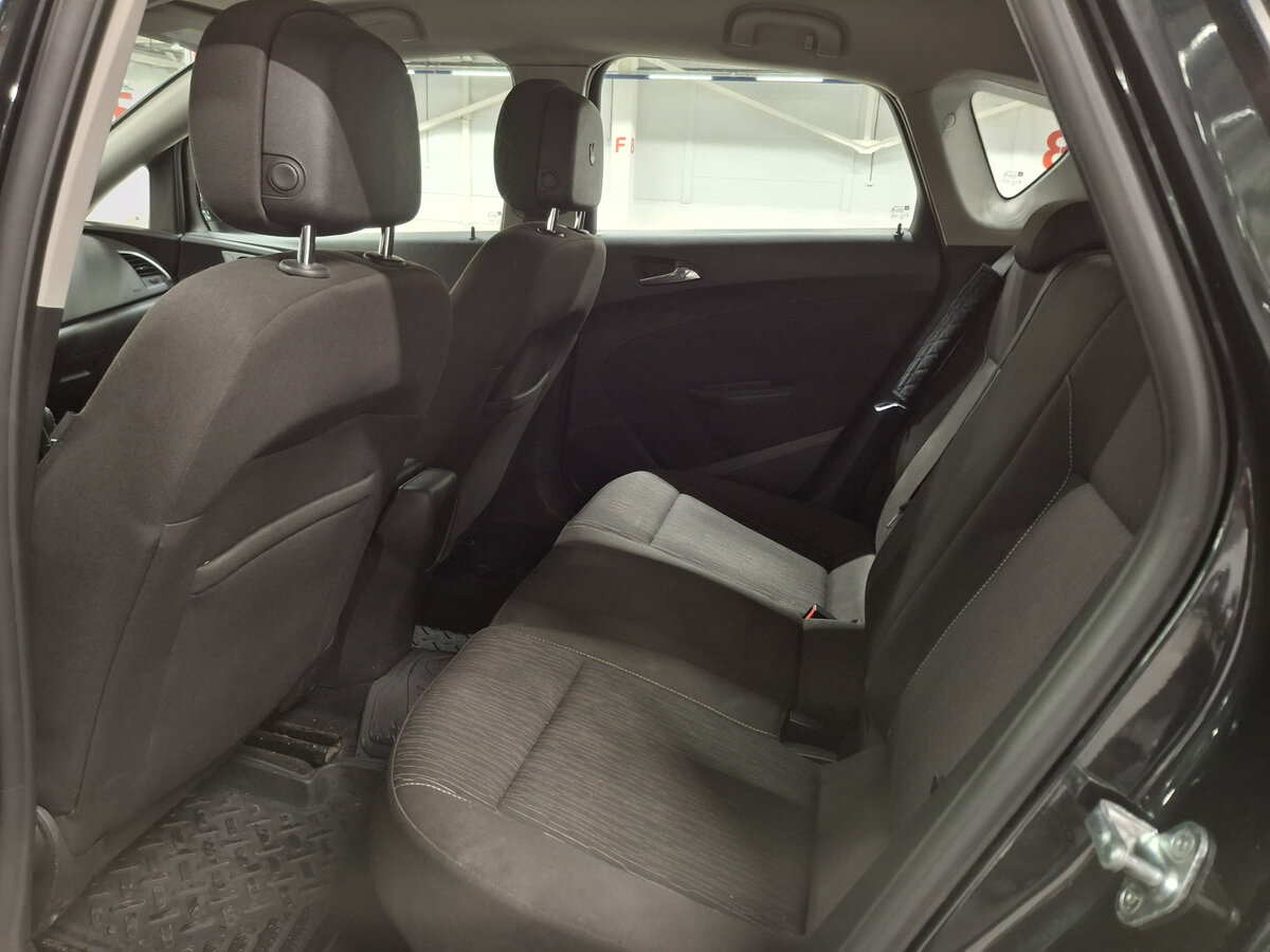 Opel Astra б/у, 2013, Автоматическая. Фото: #11