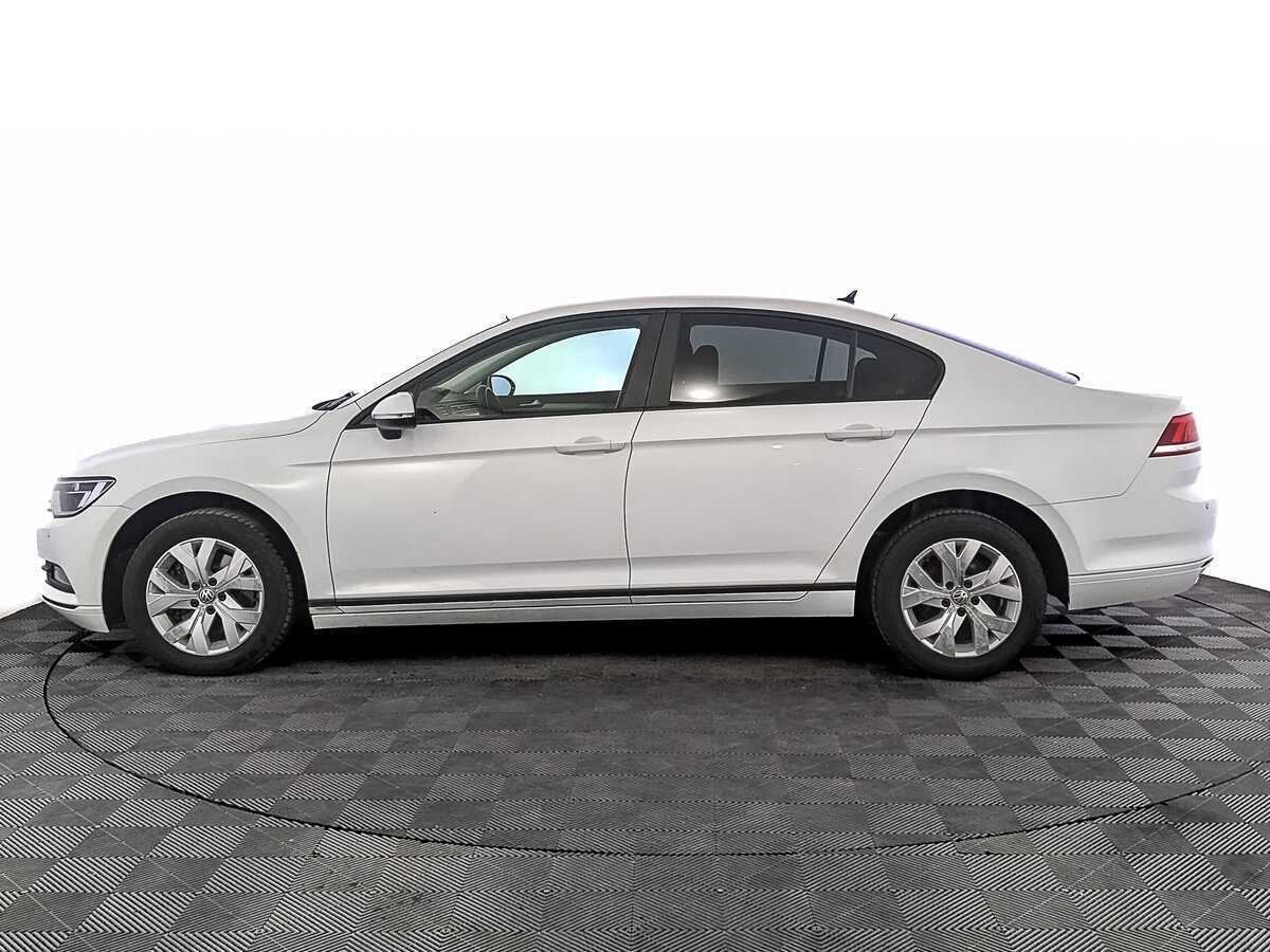 Volkswagen Passat б/у, 2017, Роботизированная. Фото: #7