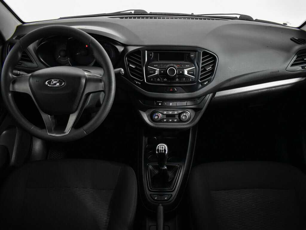 Lada (ВАЗ) Vesta б/у, 2017, Механическая. Фото: #13