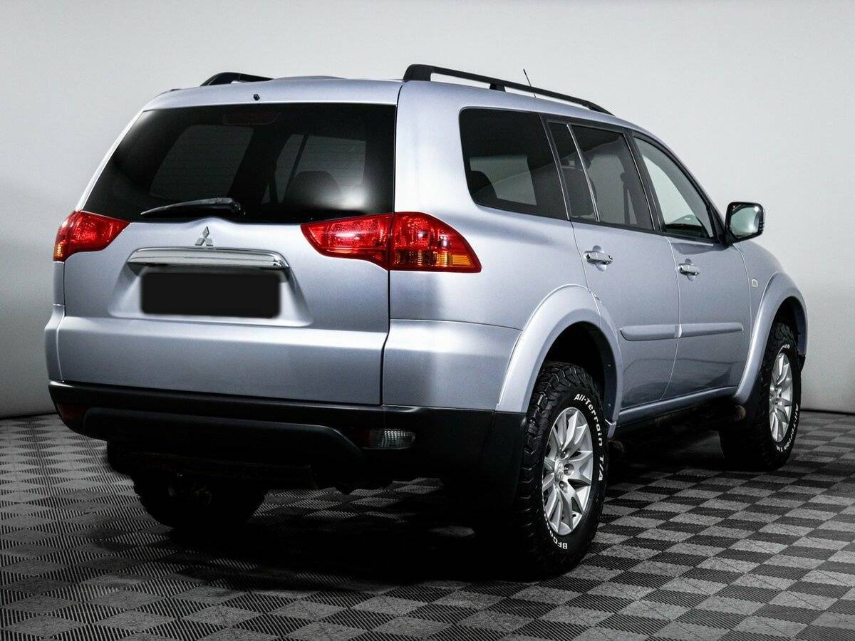 Mitsubishi Pajero Sport б/у, 2013, Автоматическая. Фото: #4