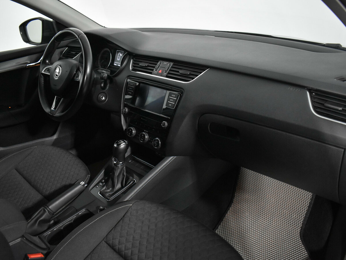 Skoda Octavia б/у, 2017, Роботизированная. Фото: #11