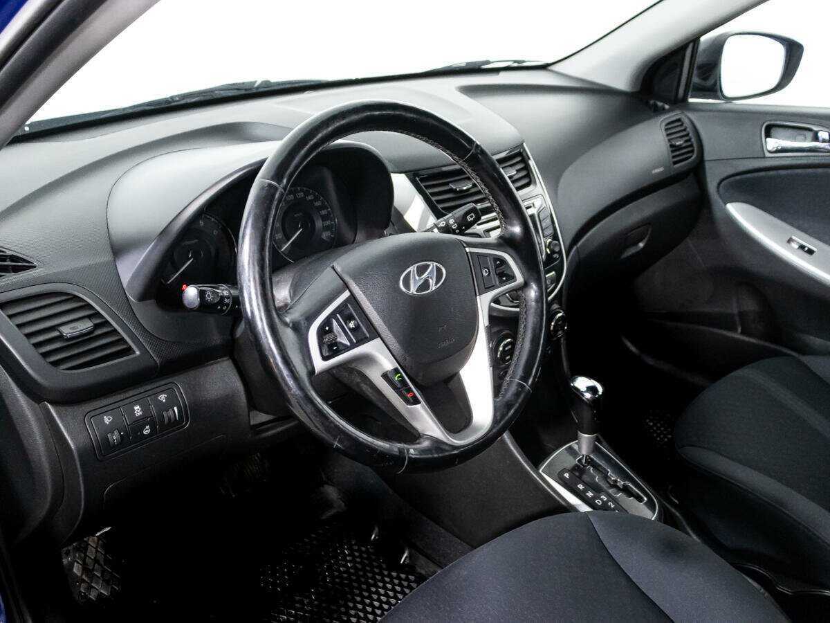Hyundai Solaris б/у, 2013, Автоматическая. Фото: #10