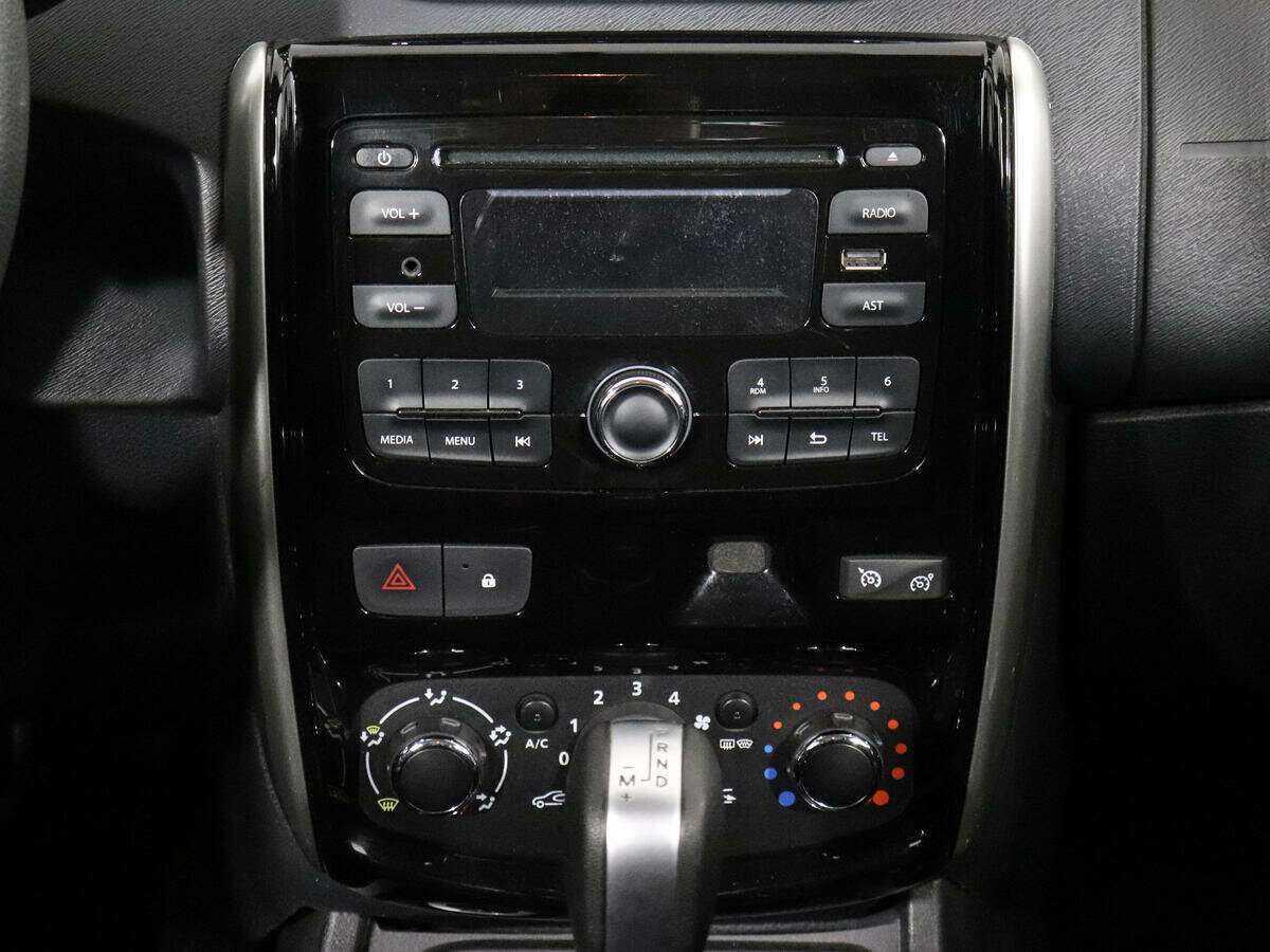 Nissan Terrano б/у, 2017, Автоматическая. Фото: #11