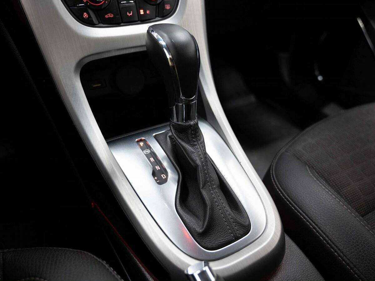 Opel Astra б/у, 2012, Автоматическая. Фото: #18