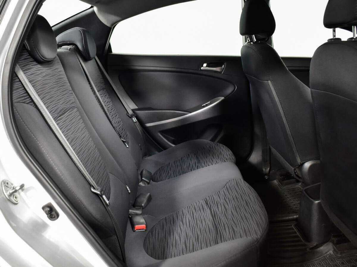 Hyundai Solaris б/у, 2015, Автоматическая. Фото: #9