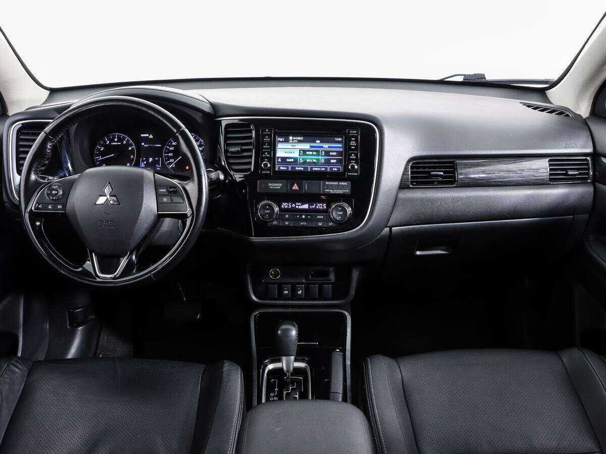 Mitsubishi Outlander б/у, 2017, Вариатор. Фото: #7
