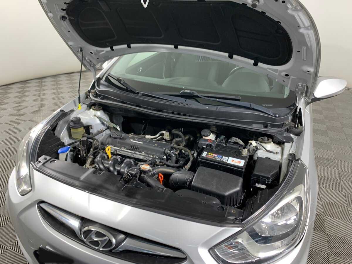 Hyundai Solaris б/у, 2012, Автоматическая. Фото: #10