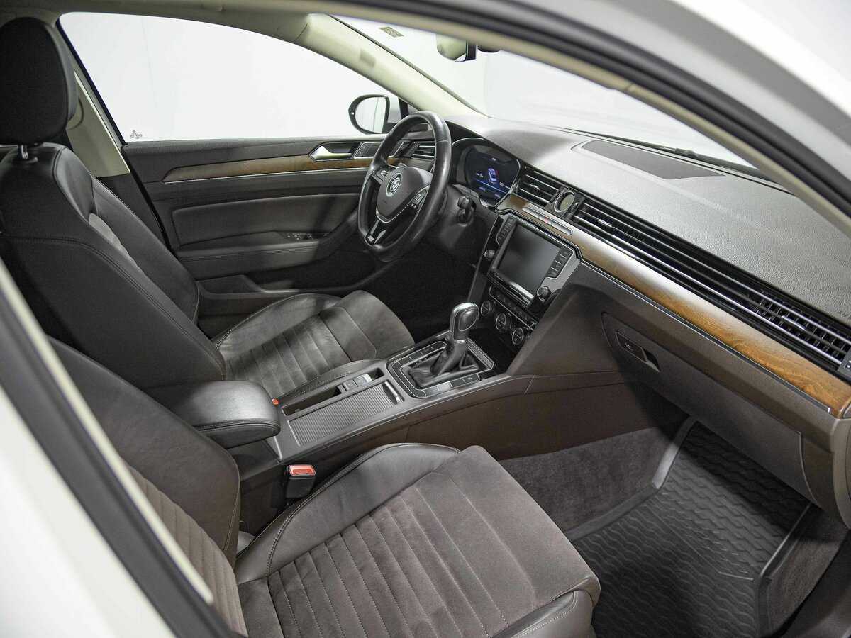 Volkswagen Passat б/у, 2016, Роботизированная. Фото: #16