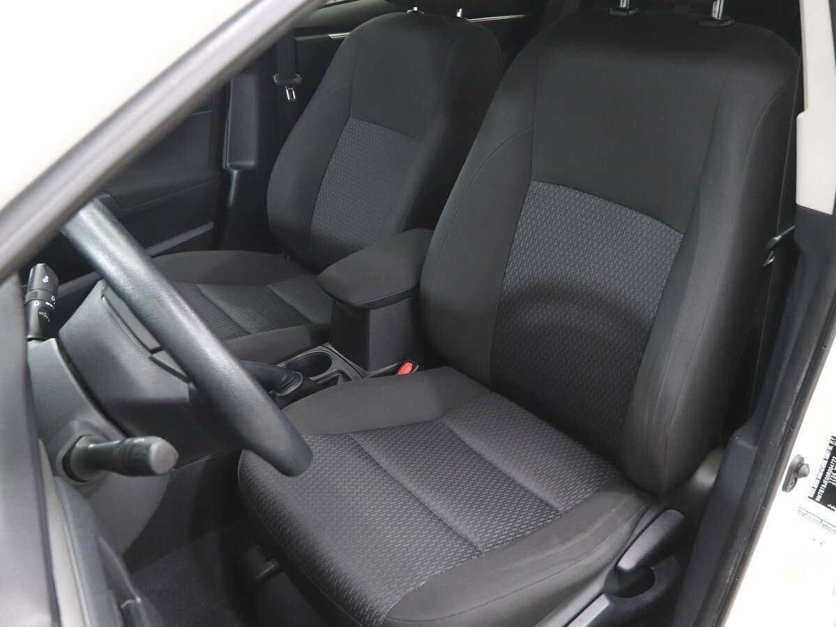Toyota Corolla б/у, 2014, Механическая. Фото: #7